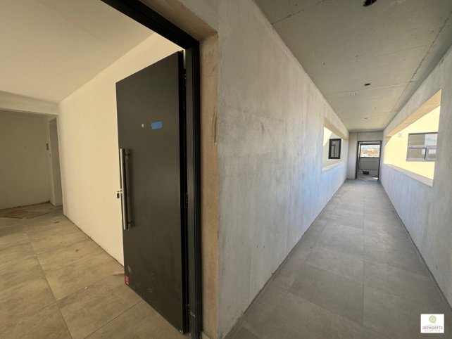 Depto 3 amb, 86m² con cochera — Uriburu