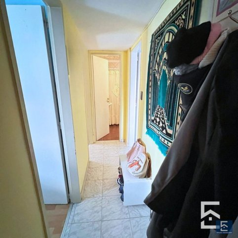 Depto 3 dorm, 80m² con cochera y ascensor — Maipú 1100