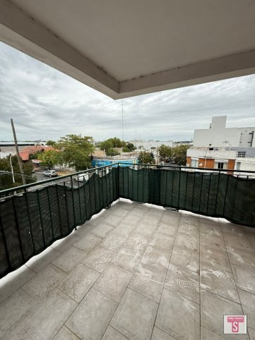 Depto en Venta 2 dorm, 70m² con cochera — Alsina y Avenida Marconi