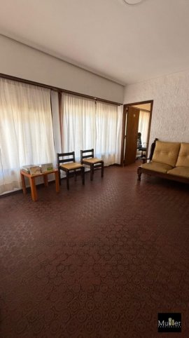 Casa 3 hab, 2 baños, garage, Paz al 800