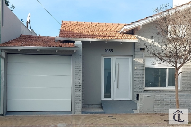 En Venta Importante Casa Semicéntrica
