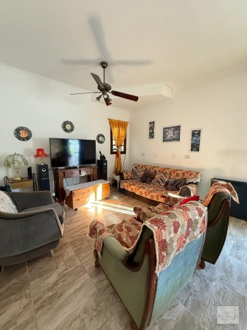 Casa en venta de 4 dorm, 324m² en Pasaje Curupaiti