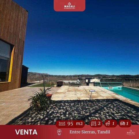 Casa 2 dorm, 95m² con pileta y amplio parque — Barrio Entre Sierras