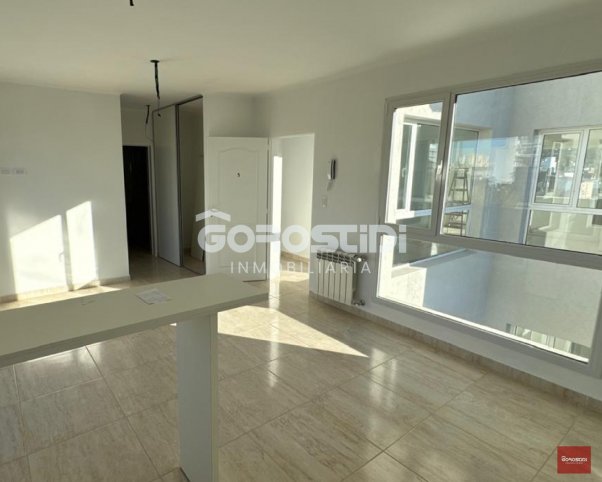 Depto en Venta 1 dorm, 1 baño, 14 de julio 868