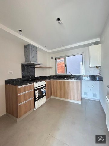 Depto a estrenar en venta 54m² 1 dorm, 1 baño, 2do piso — Alberdi 300