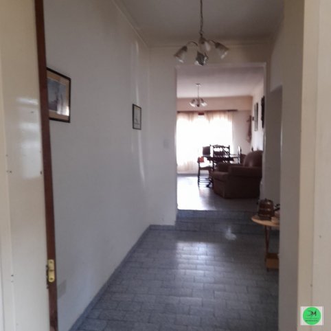 Casa en Venta Brandsen 1000, 3 dorm, 90m², Garage pasante
