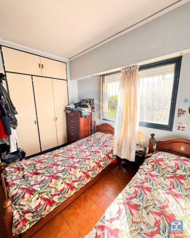 Casa en esquina 2 dorm, 100m² — Barrufaldi y Carlos Gardel