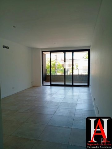 Depto a estrenar 2 dorm, 90m² con 2 cocheras — Av. Avellaneda