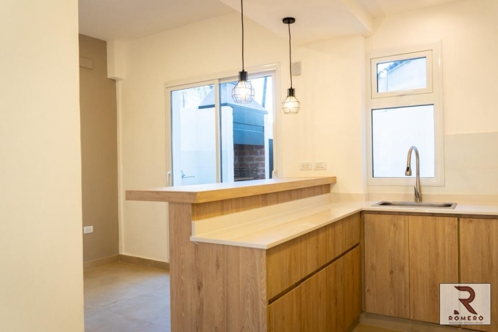 Depto en Venta 1 dorm, 65m², reciclado, con patio y parrilla
