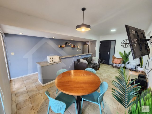 Depto en Venta 1 dorm, 63m² en 2do piso con balcón y parrilla