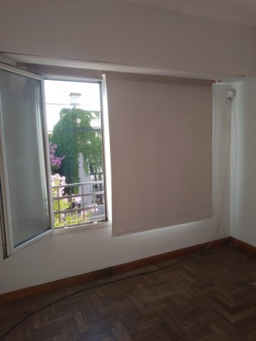 Depto 2 dorm, 65m² en primer piso — Leandro Alem