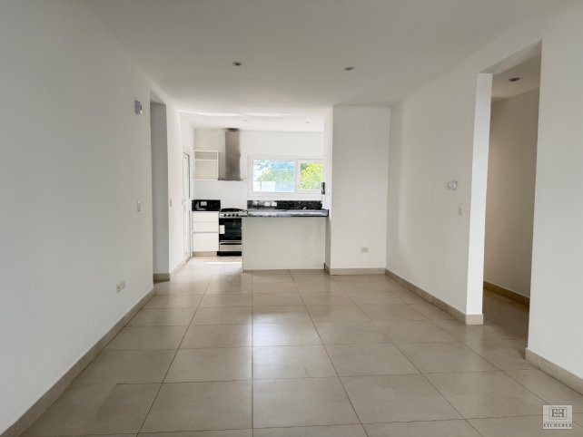 Departamento en venta de 2 dorm, 90m² en el centro — Paz 150