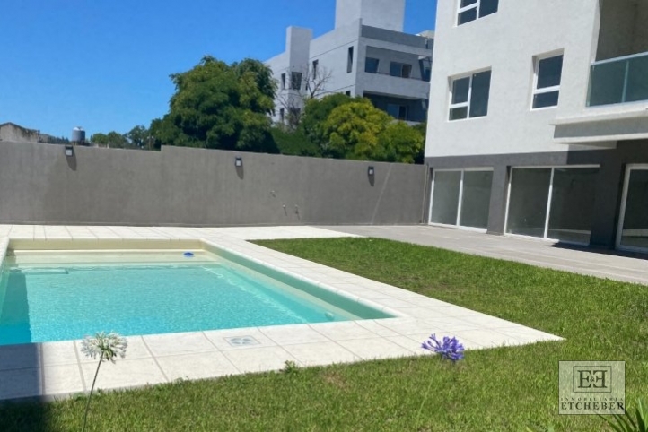 Departamento en venta de 2 dorm, 90m² en el centro — Paz 150