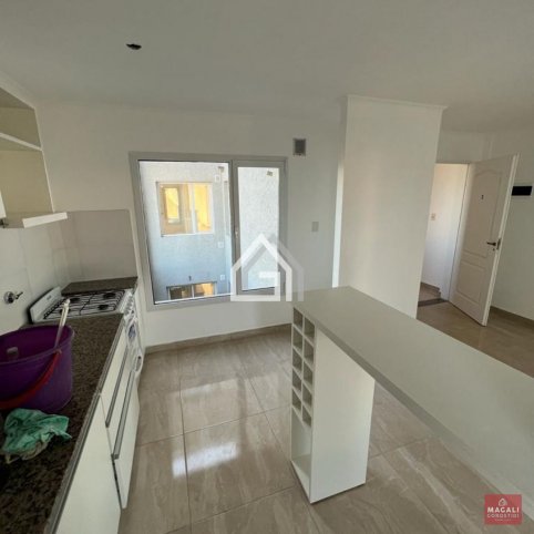 Depto 1 dorm, 50m² en Alberdi 700