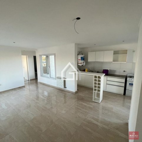 Depto 1 dorm, 50m² en Alberdi 700
