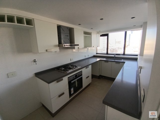Depto 2 dorm, 84m² a estrenar con cochera y pileta — Alem esq. Mitre