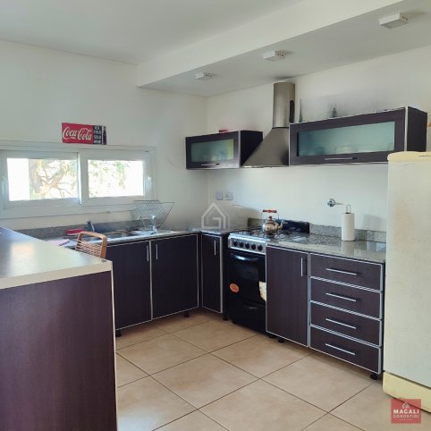 Depto 2 dorm, 92m² en Garibaldi 1100 — Primer piso con cochera
