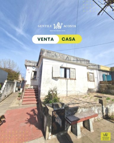 Casa 3 dorm, 214m² con garage — De la Bandera y Av. Juan B. Justo