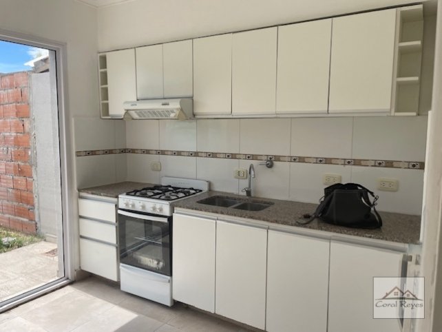 Depto 2 dorm, 70m² con cochera — Cuba, entre Lavarden y Rosales