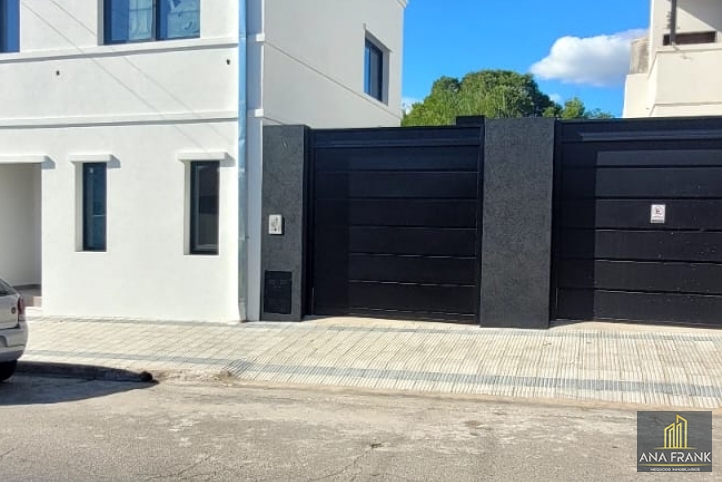 Depto 2 dorm, 100m² con cochera — Liniers