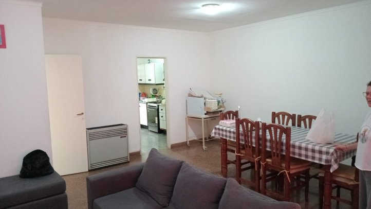 Depto 3 dorm, 77m² con cochera — Callao 600