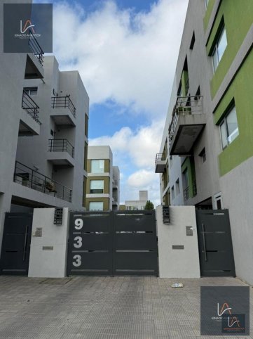Depto 1 dorm, 42m² con cochera — Alsina 933