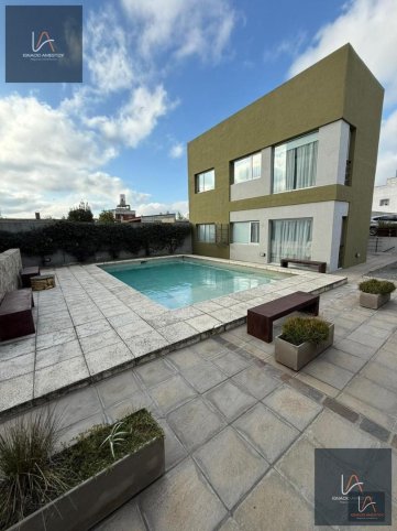 Depto 1 dorm, 42m² con cochera — Alsina 933