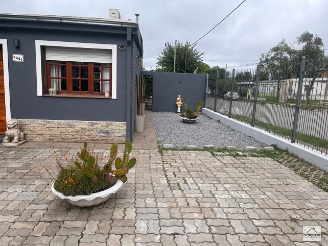 Casa 3 dorm, 90m² con garage — Semicéntrica