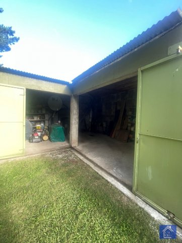 Casa quinta 2 dorm, 90m² con galpón y 3 cocheras
