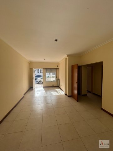 Depto 2 dorm, 81m² con cochera — Mitre 107