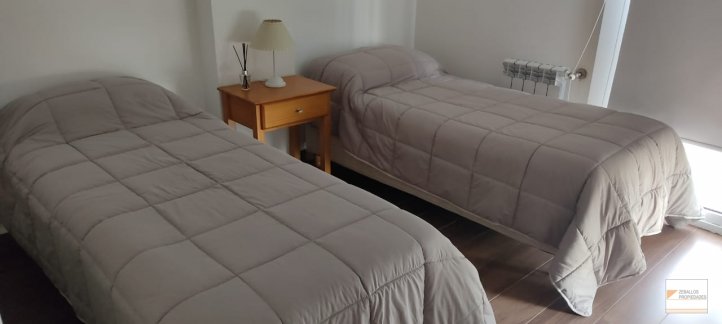 Depto en primer piso, 60m², 2 dorm, 1 baño — Garibaldi y Alberdi