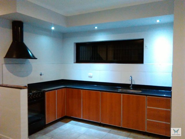 Casa quinta 2 dorm, 100m² en Avenida Juan B. Justo