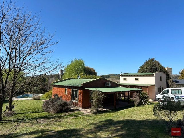 Casa quinta en La Elena, 1 dorm, 1 baño, terreno 1830m²
