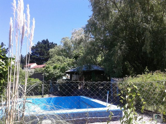 Casa Quinta 1 dorm, 120m² con pileta y cancha de padel — La Elena