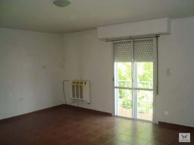Depto 1 dorm, 45m² en planta alta — Arana 1500