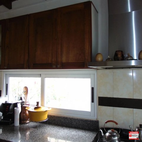 Casa 4 dorm, 210m² en planta baja — Arenales 100