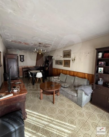 Casa a reciclar 2 dorm, 168m² en Calvario con garage y quincho