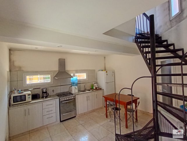 Casa 2 dorm, 130m² con patio y parrilla