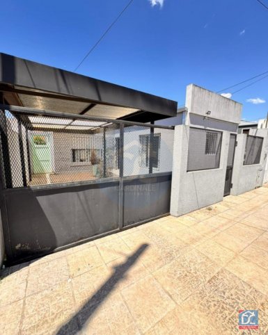 Casa 3 dorm, 85m² con garage — Saavedra