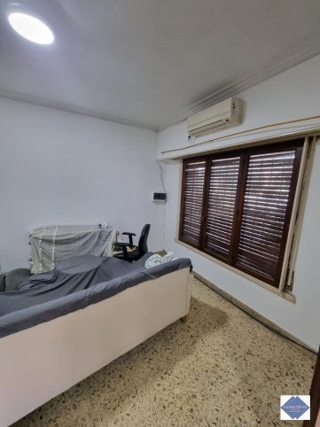 Casa 2 dorm, 80m² con garage — Alsina 981