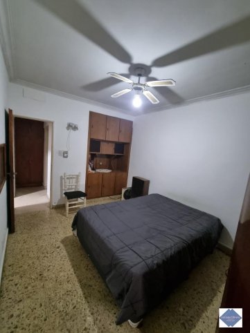 Casa 2 dorm, 80m² con garage — Alsina 981