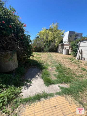 Casa 2 dorm, 67m² con garage — 14 de Julio