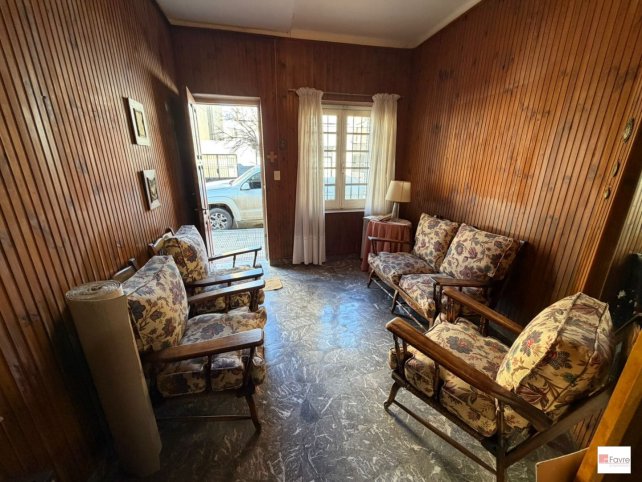 Casa 2 dorm, 120m² con garaje — Montevideo