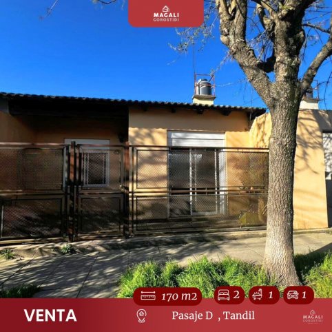 Casa en VENTA Pasaje D, Tandil - 2 Dormitorios - Cocina, Comedor - Baño - Patio verde