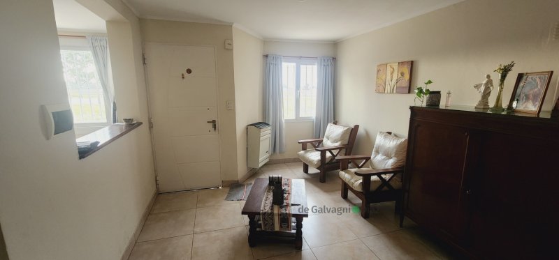 Casa 2 dorm, 150m² con garage — Corrientes 691