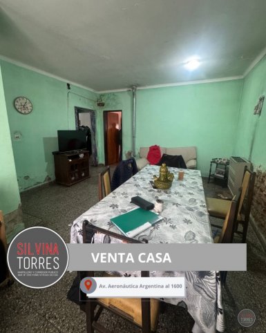 Casa 2 dorm, 76m² con amplio parque — Av Aeronáutica Argentina
