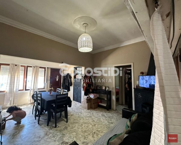Casa en venta ubicada en Saenz Peña 490