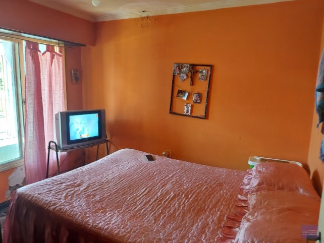 Casa 3 dorm, 56m² en Arenales 680, ideal para reciclado