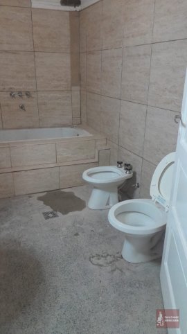 Casa 1 dorm en Chacabuco 1000 — Apta Crédito