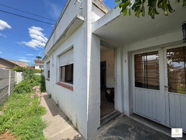 Casa 2 dorm, 70m² en SEMI CENTRO, apta crédito